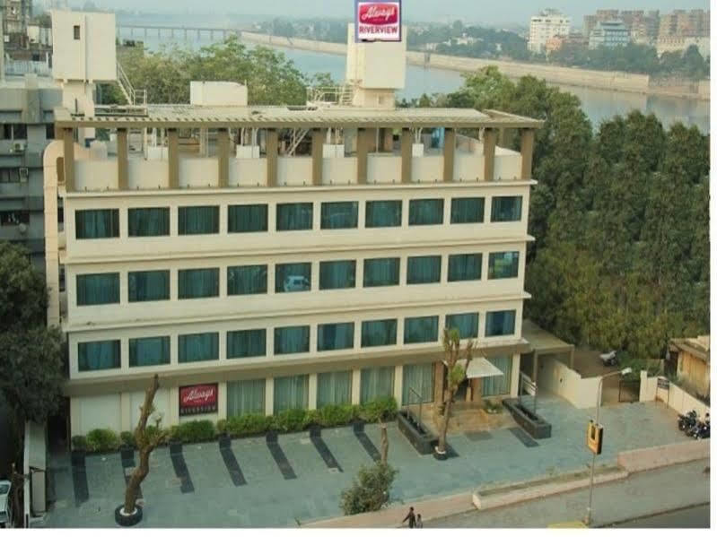 Hotel Riverview Ahmedabad Eksteriør bilde