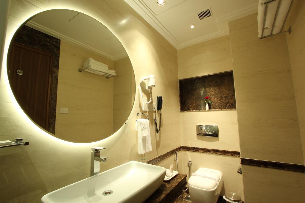 Hotel Riverview Ahmedabad Rom bilde